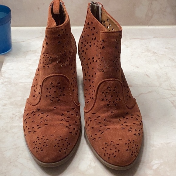 Rust suede ankle boots - Picture 3 of 5